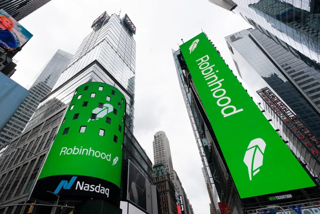 https3A2F2Fs.yimg_.com2Fos2Fcreatr-uploaded-images2F2025-092F54c48910-8e8b-11f0-b5e9-8a05084679ed